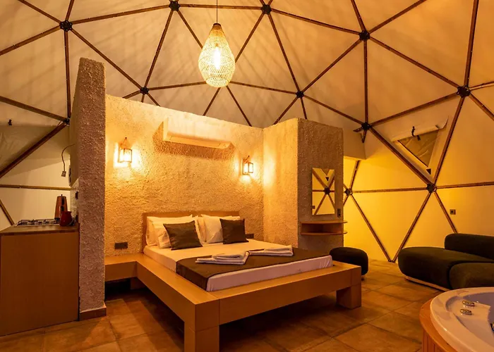 Kalkan Dome Suites & Deluxe-Glamping Holiday In Kalkan Kaş